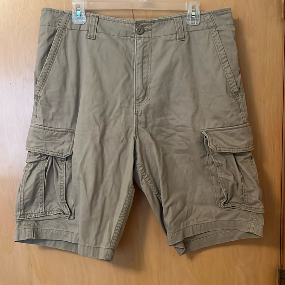 Faded Glory Men’s Cargo Khaki Shorts